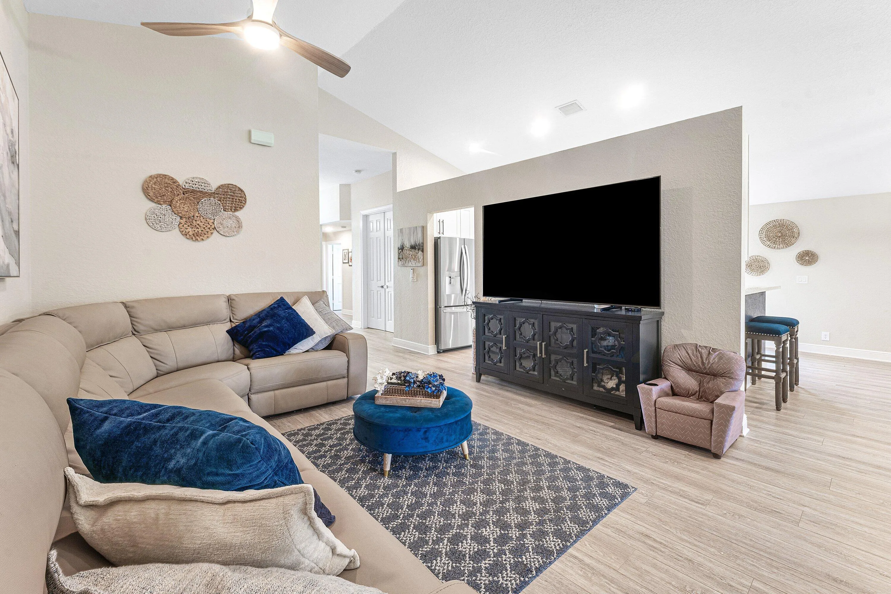 008-5641FountainsDriveSouth-Greenacres-F