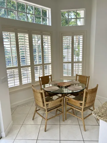 Breakfast area
