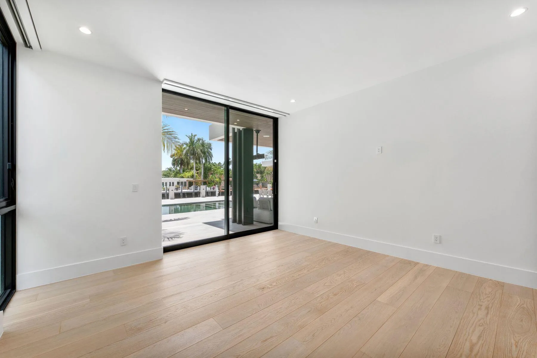 2400 Barcelona Dr_1oakstudios_56