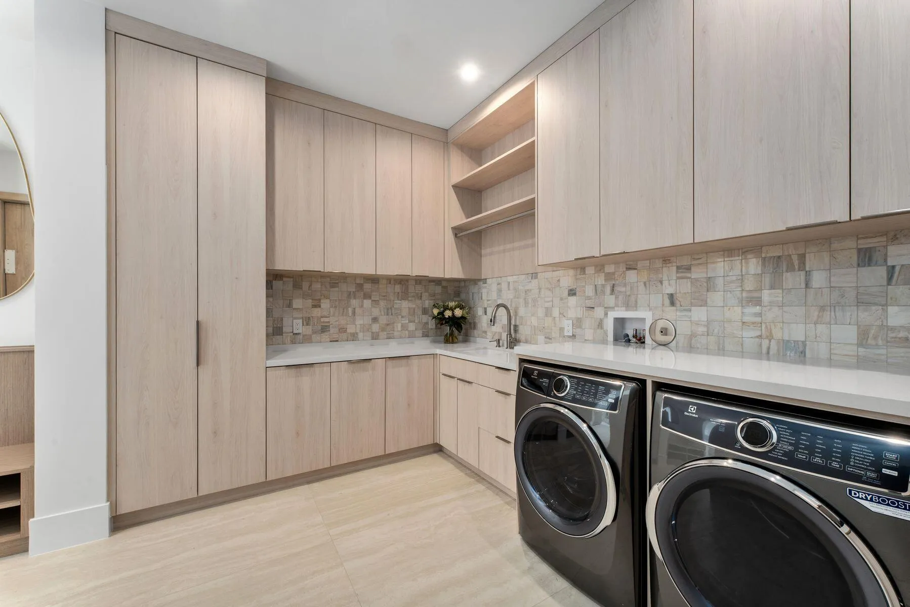 2400 Barcelona Dr_1oakstudios_60