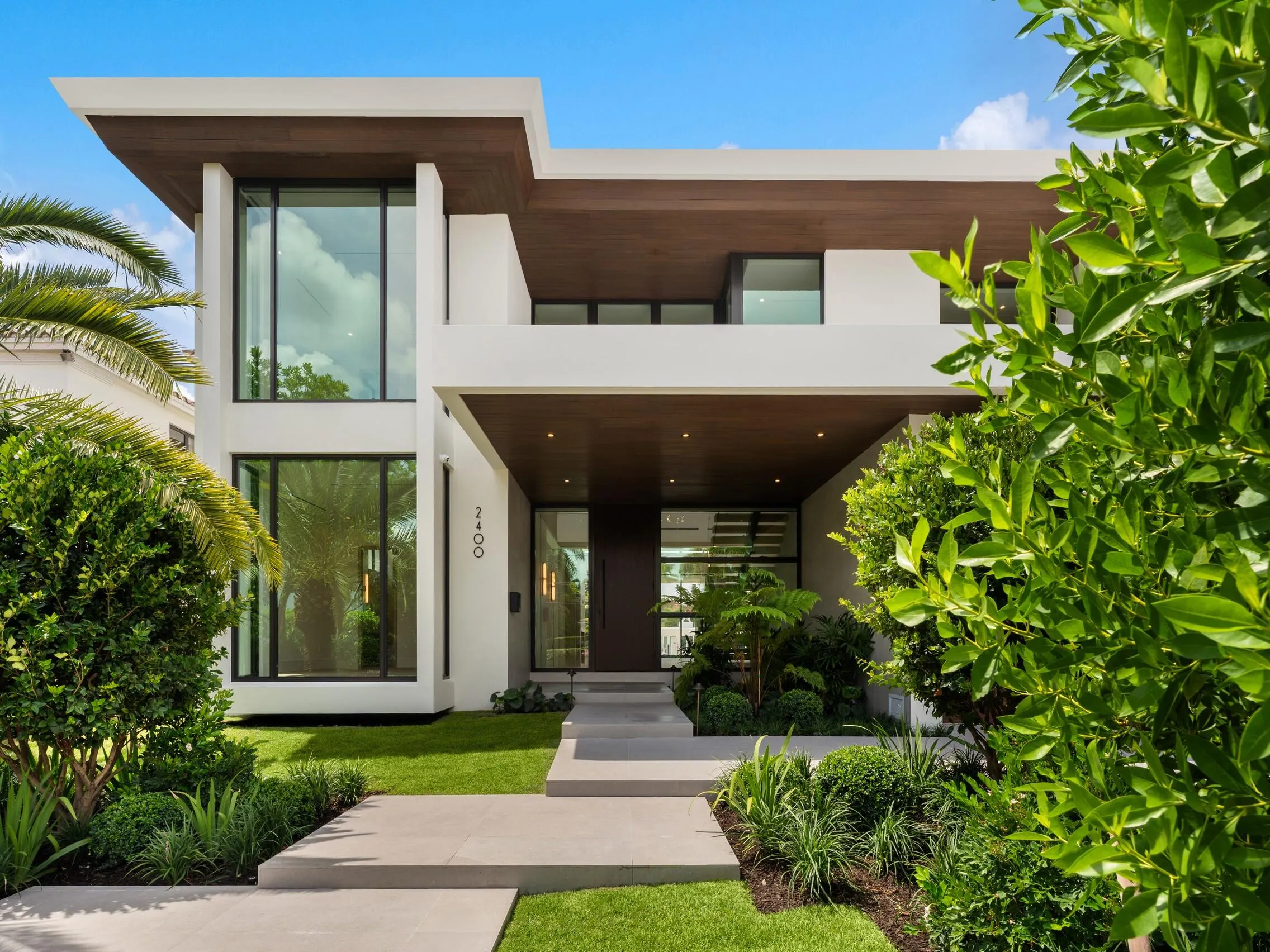 2400_Barcelona_Dr_1oakstudios_04