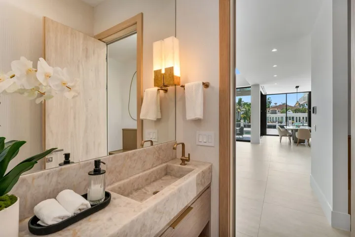2400 Barcelona Dr_1oakstudios_63