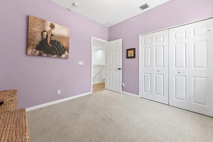 34 Bedroom 02