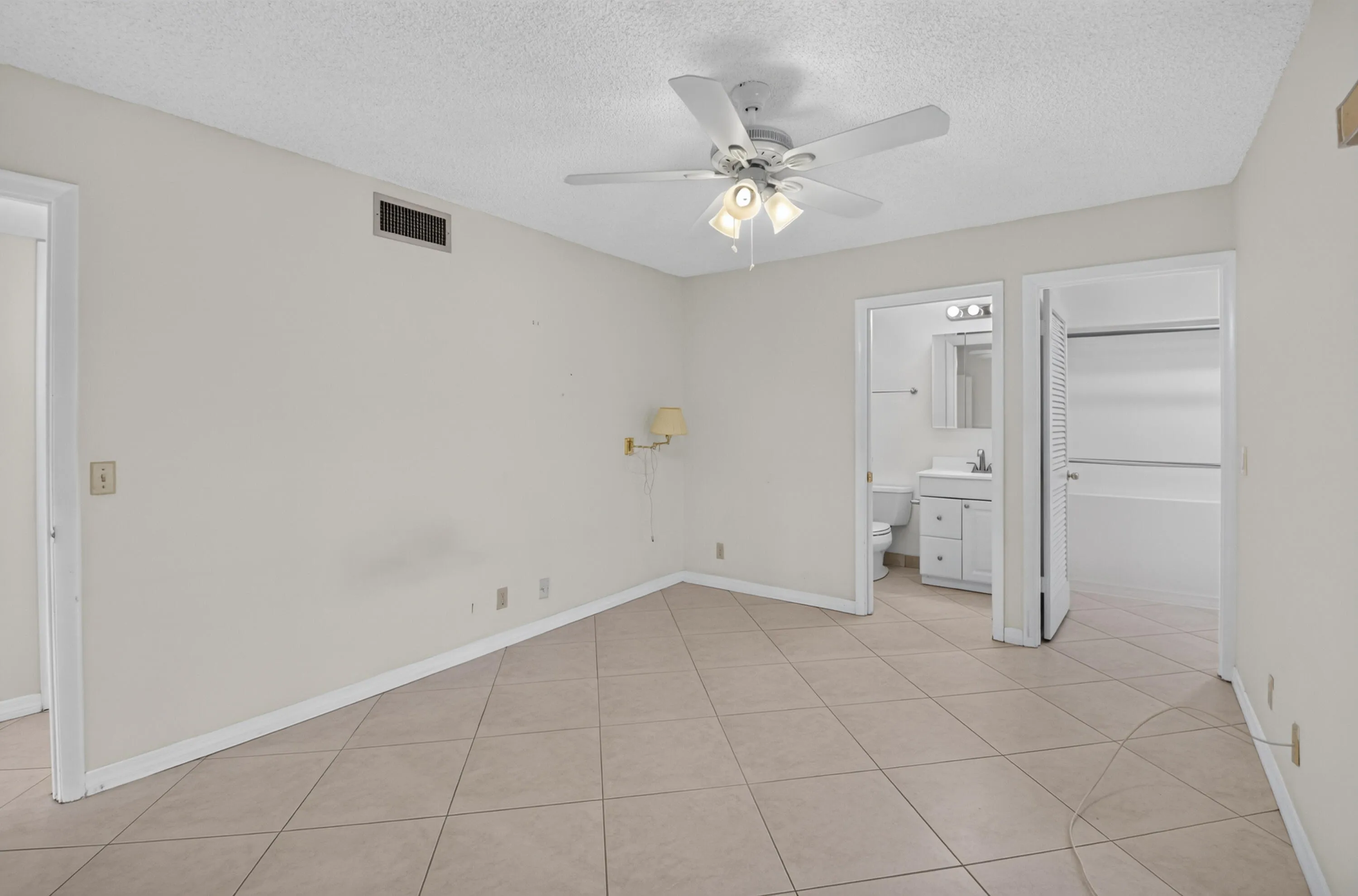 Spacious Primary Suite