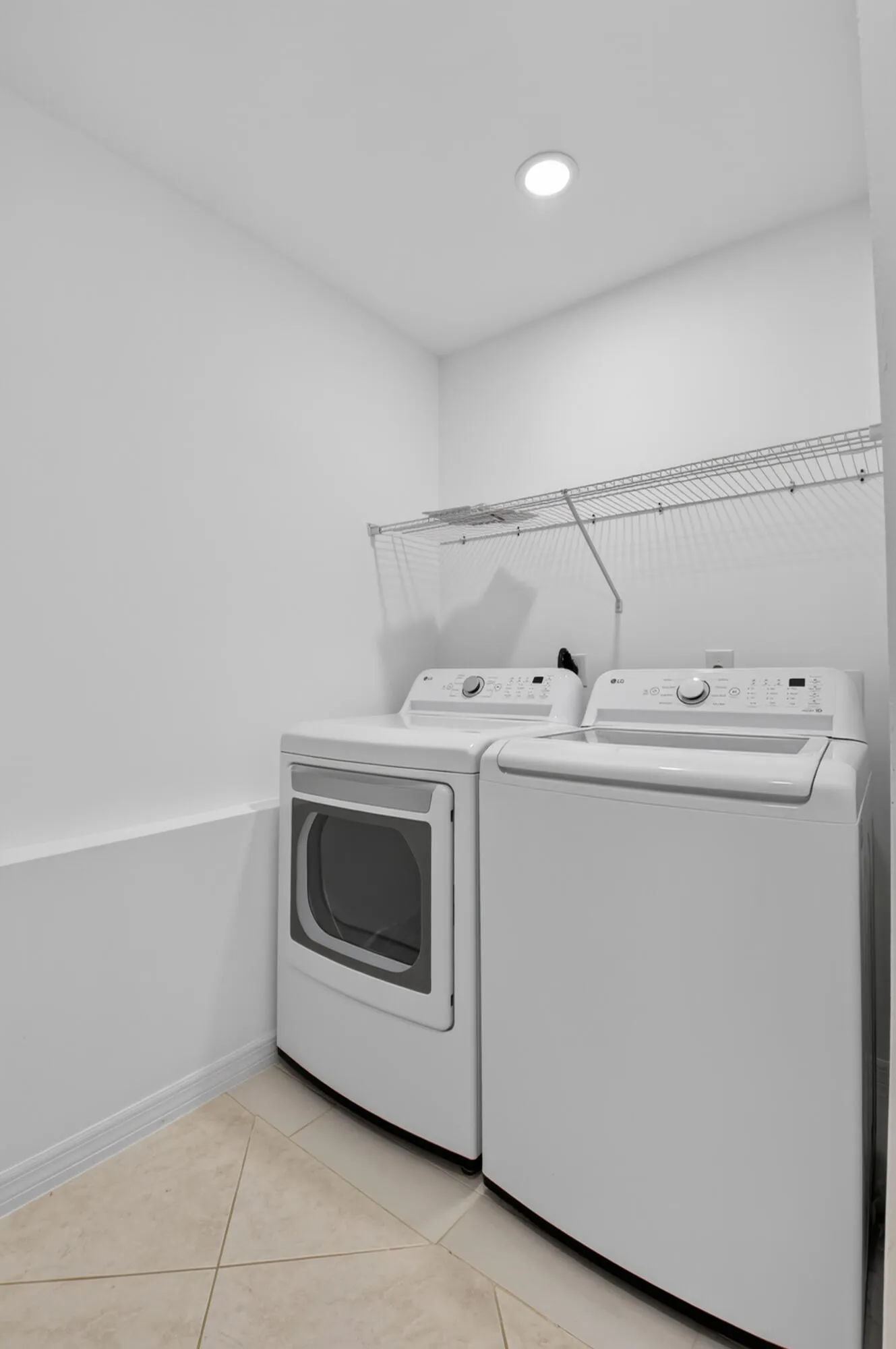 Full Size Washer & Dryer for Convenience