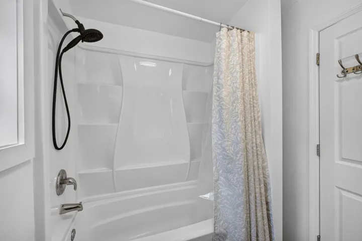 Combo Shower/Tub