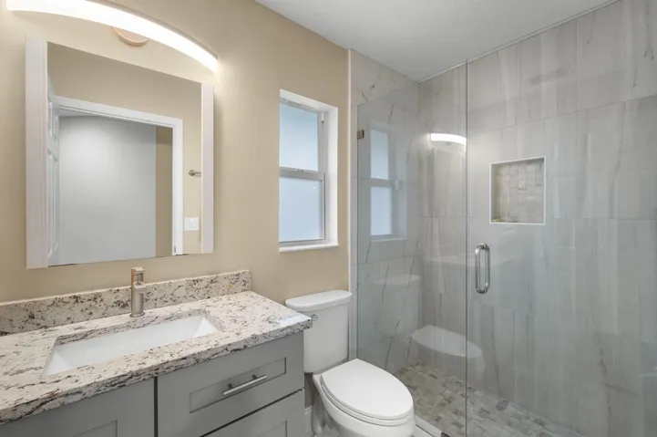 8-web-or-mls-5861 NW Cullom Cir - 8