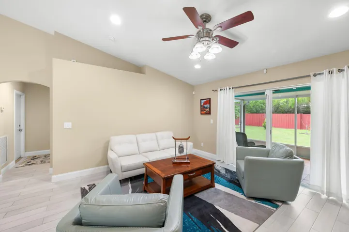 20-web-or-mls-5861 NW Cullom Cir - 20