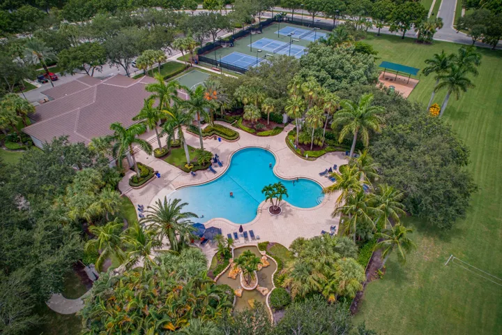 Aerial of community pool & amenities