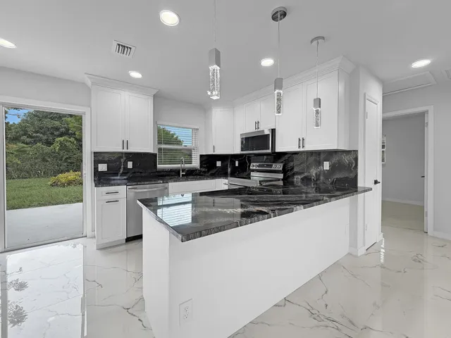 Kitchen Bar