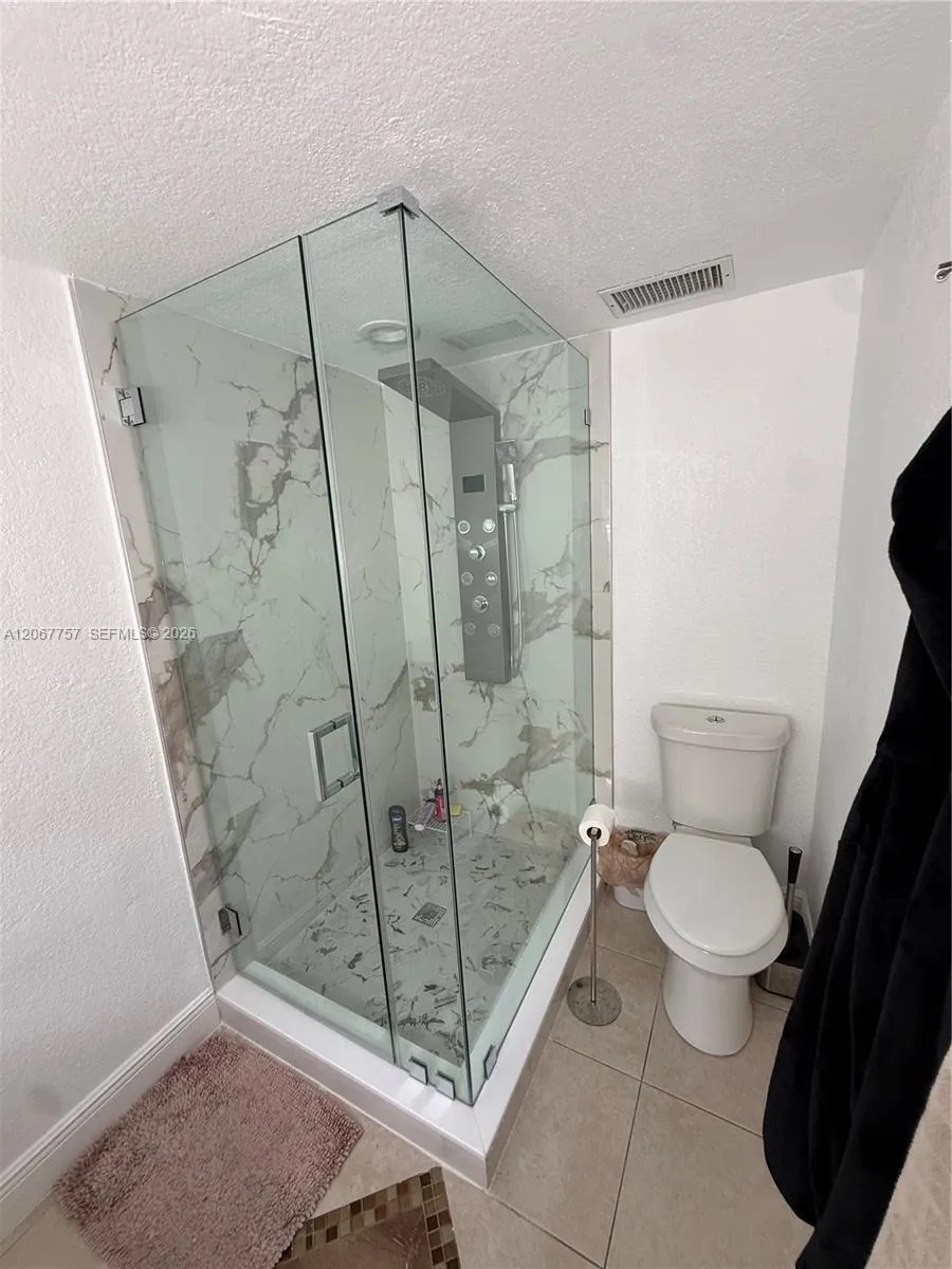 Main Suite bath