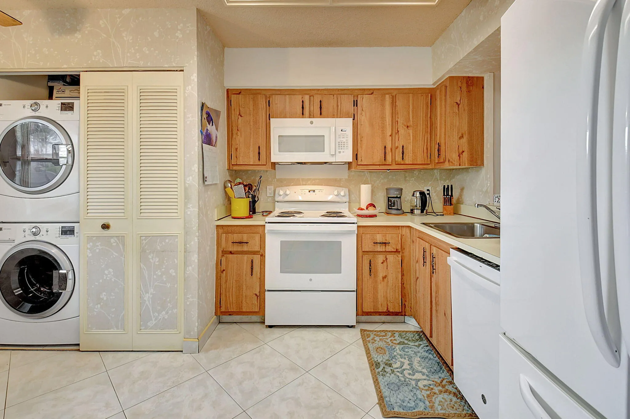 WASHER AND DRYER