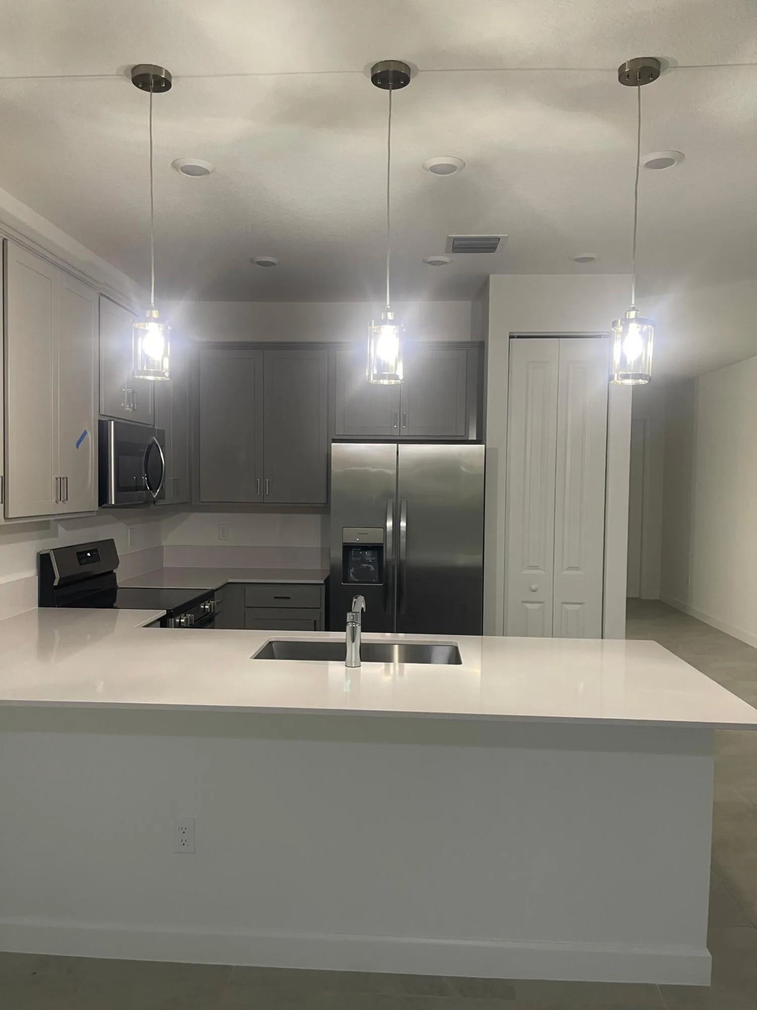 Kitchen pic w-lights