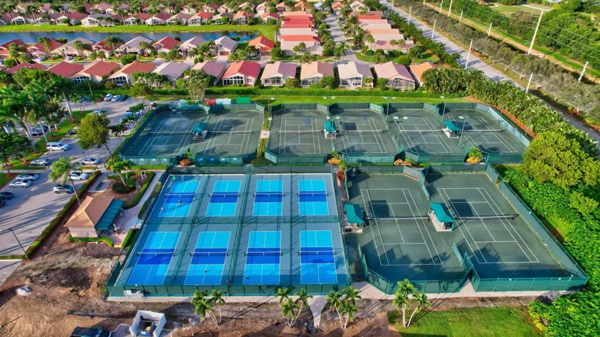 Tennis & Pickleball Courts
