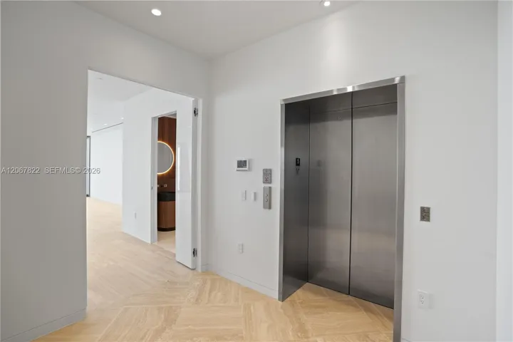 Private Foyer