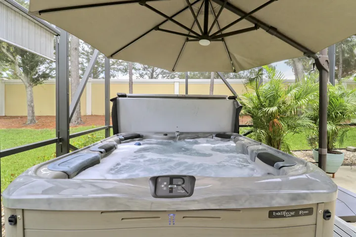Hot Tub