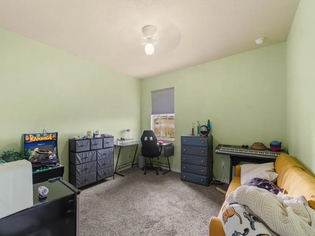 Property photo 28