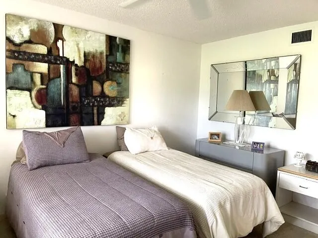 Guest bedroom