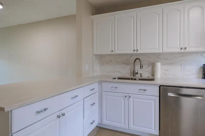 4755 Orleans CT B-7