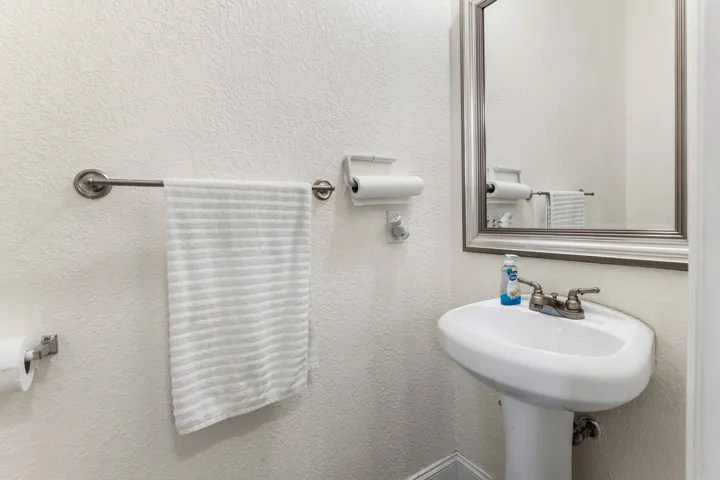 034-6112NorthwestGingerLane-PortStLucie-