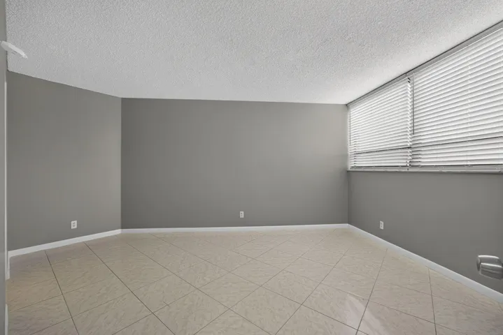 30-web-or-mls-BS1A5496