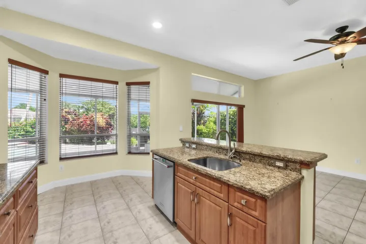 2325 Nw 186th Ave-56