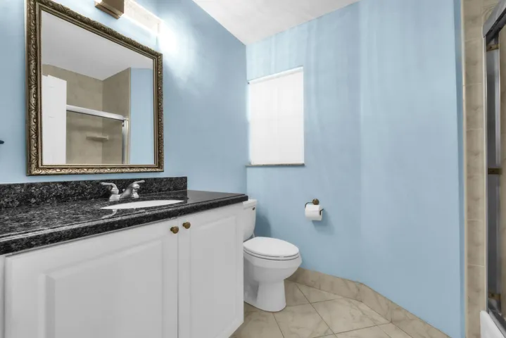 2325 Nw 186th Ave-48