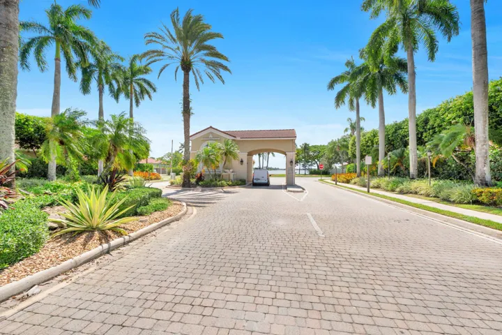 2325 Nw 186th Ave-18