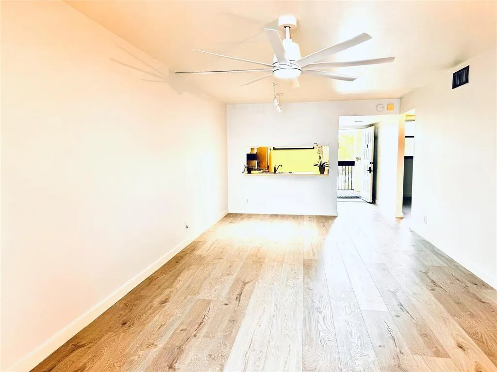 Living Room/Dining Room
