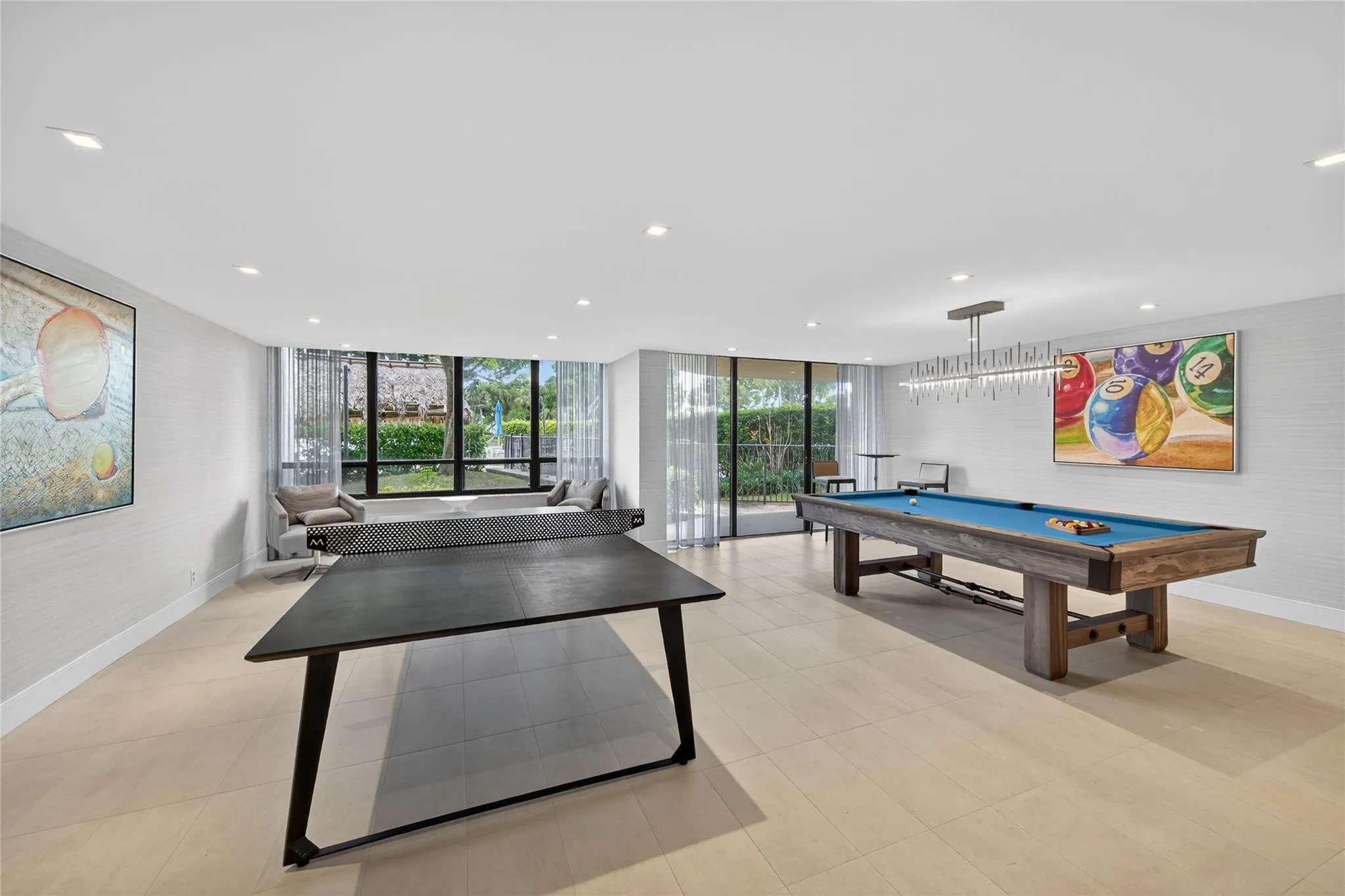 Pool table