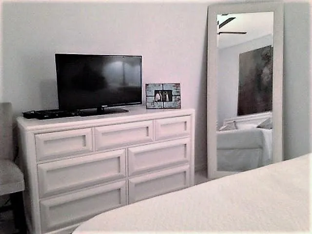 Leontigre bedroom