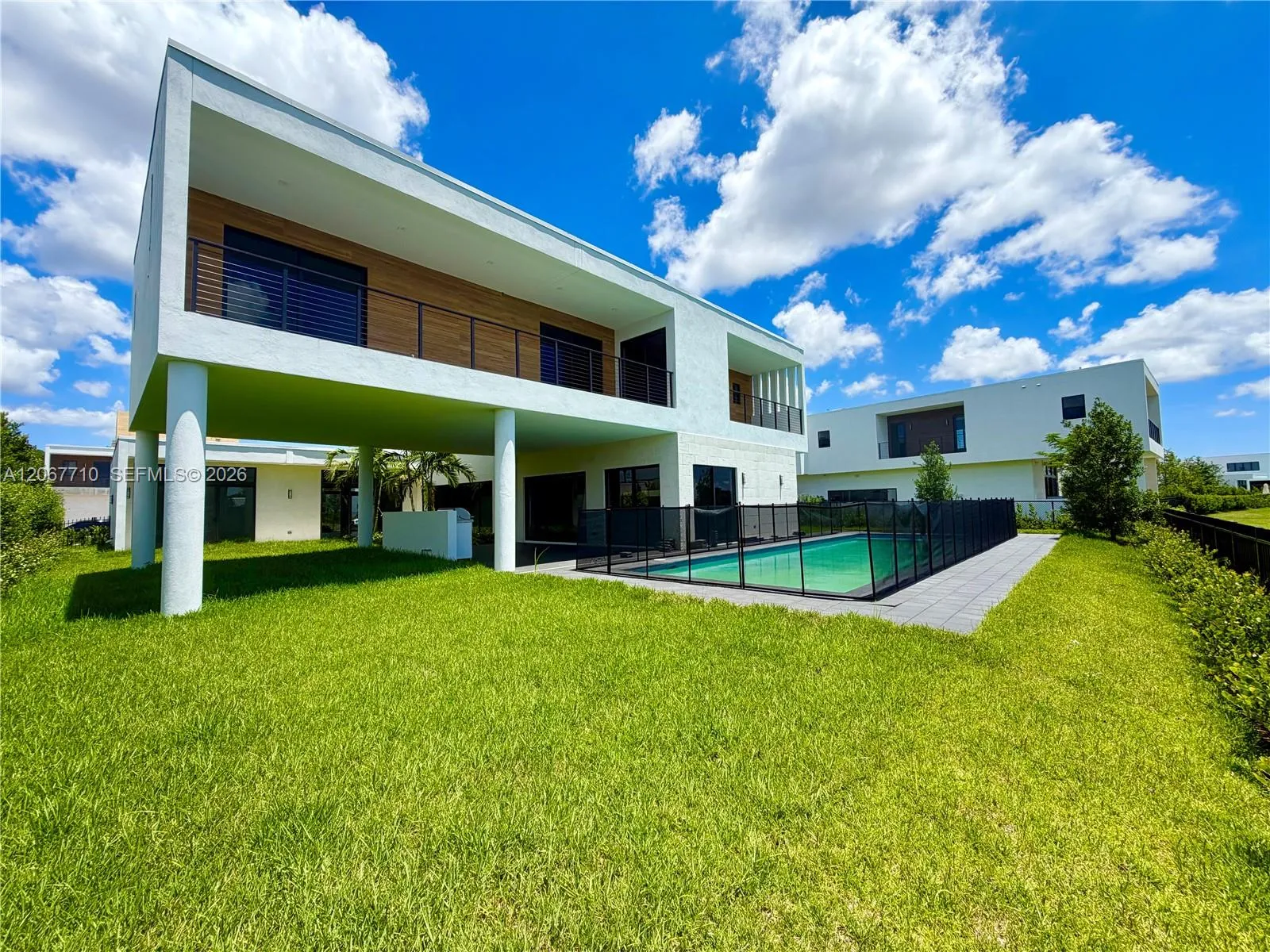 Property photo 63