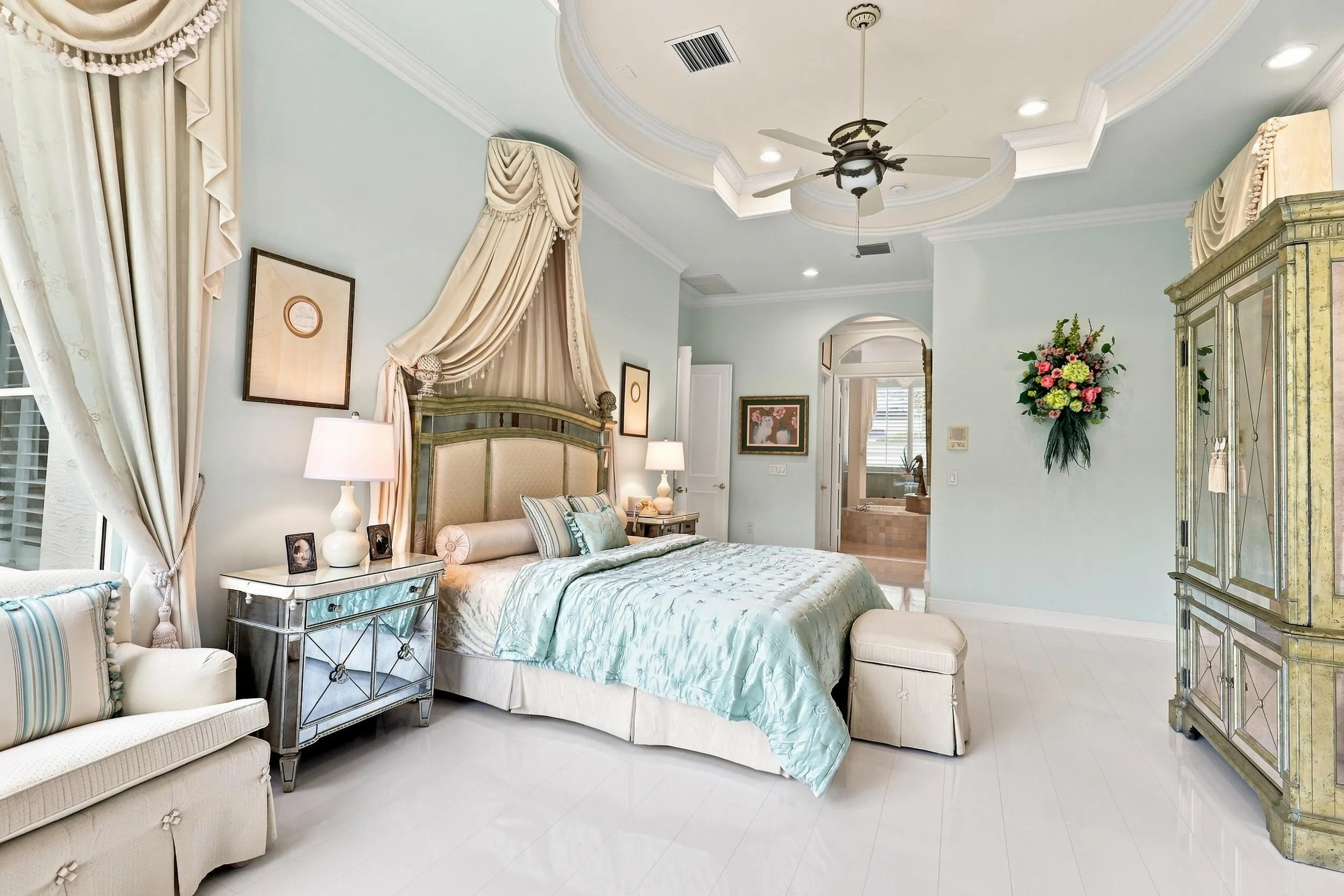 Large primary bedroom on 1st floor