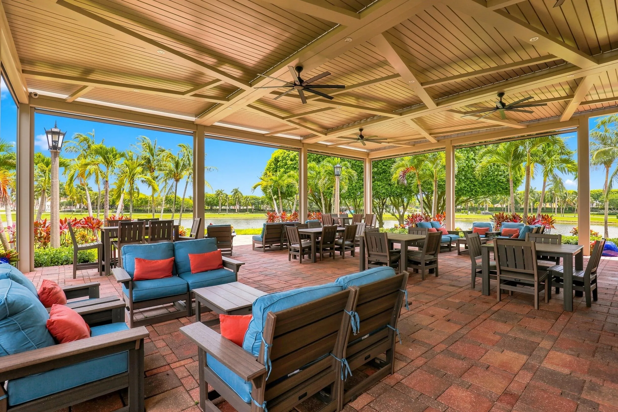Clubhouse outdoor relaxing area.