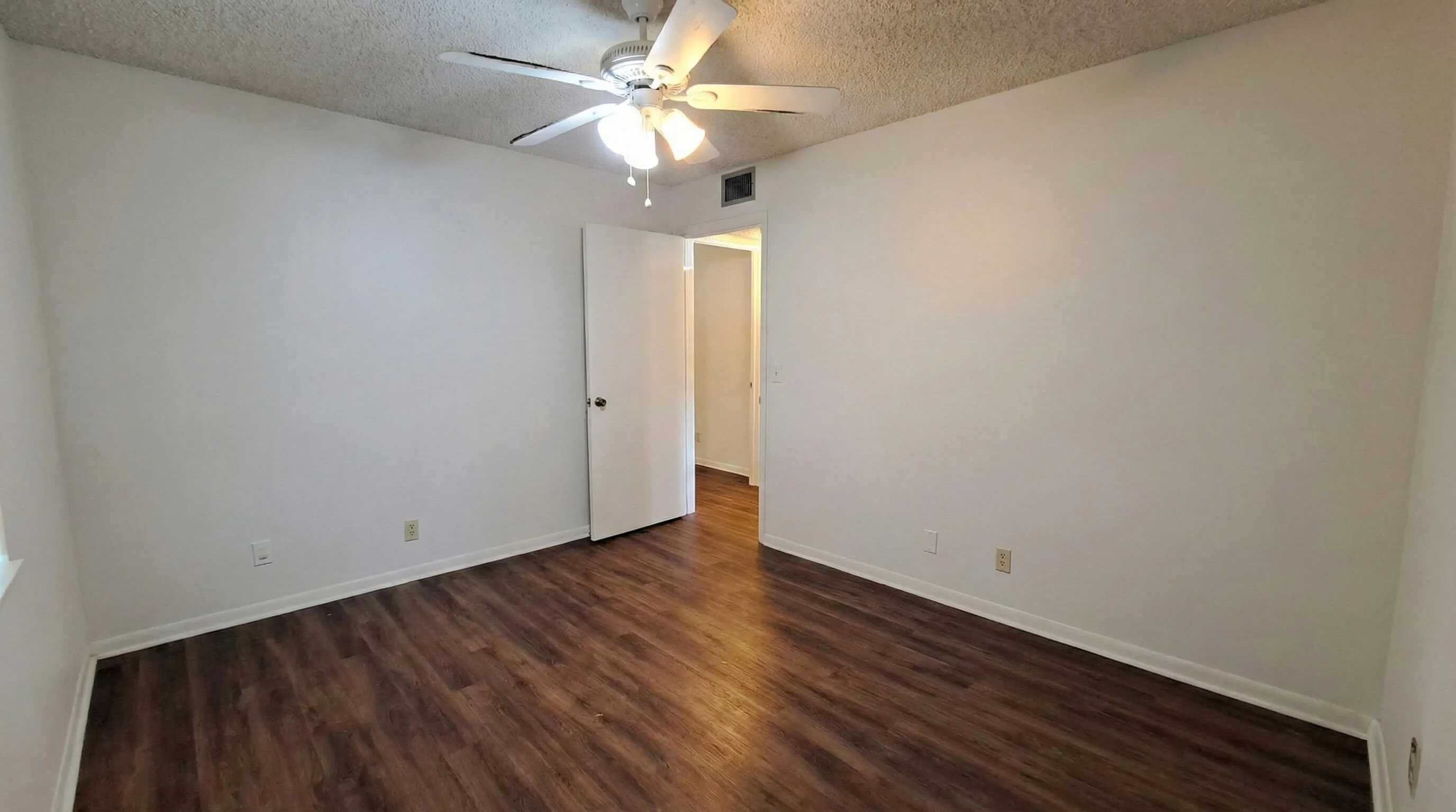 222 Pine Hov Cir B2_009
