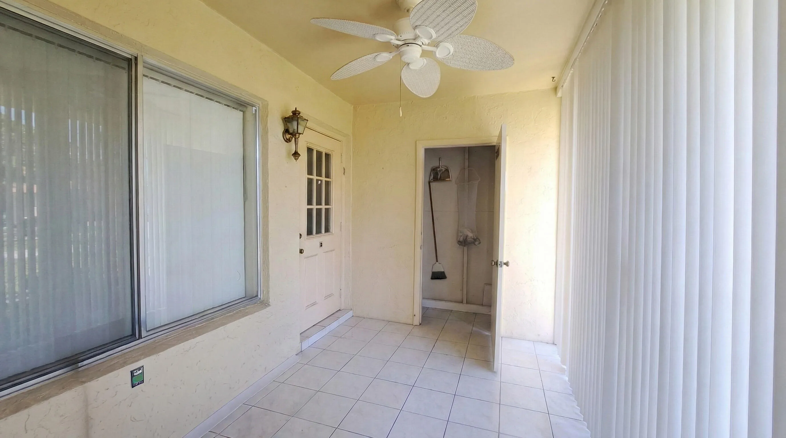 222 Pine Hov Cir B2_004