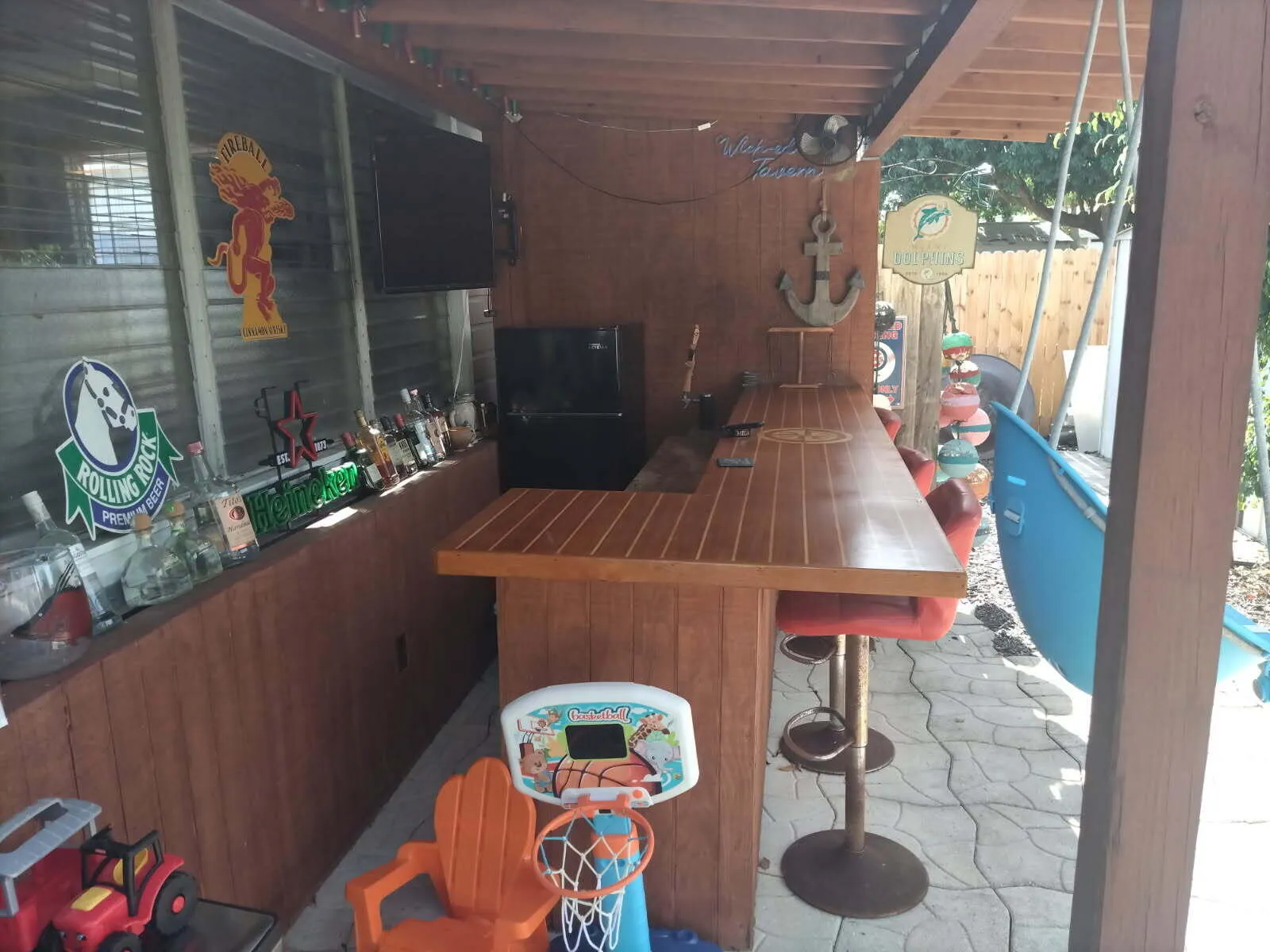patio bar