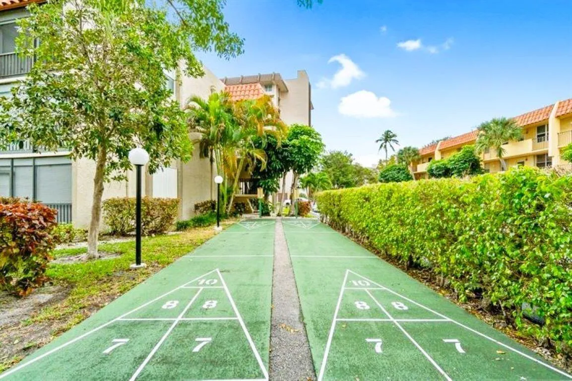 Shuffleboard Courts
