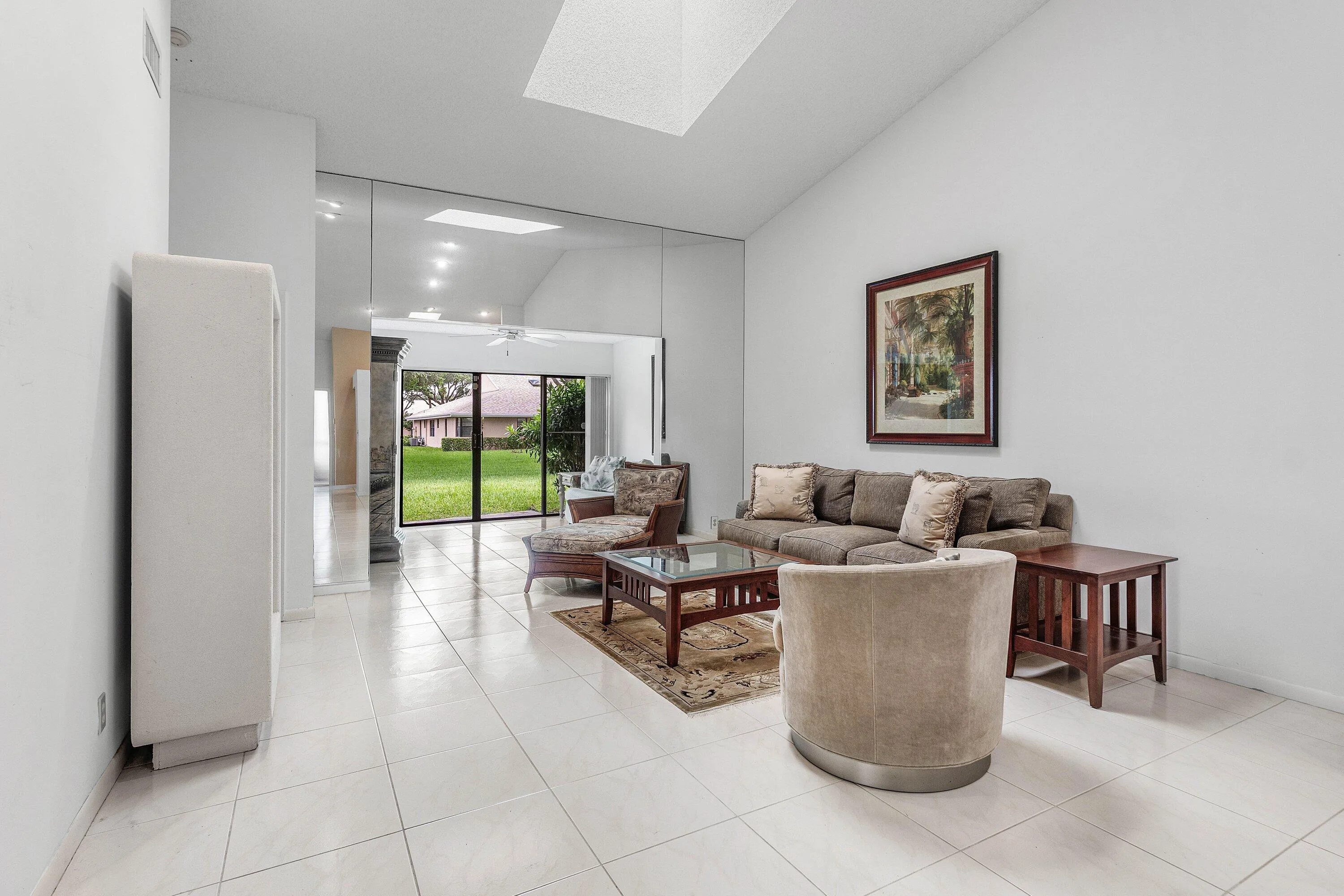 015-8271SunLakeDrive-BocaRaton-FL-33496-