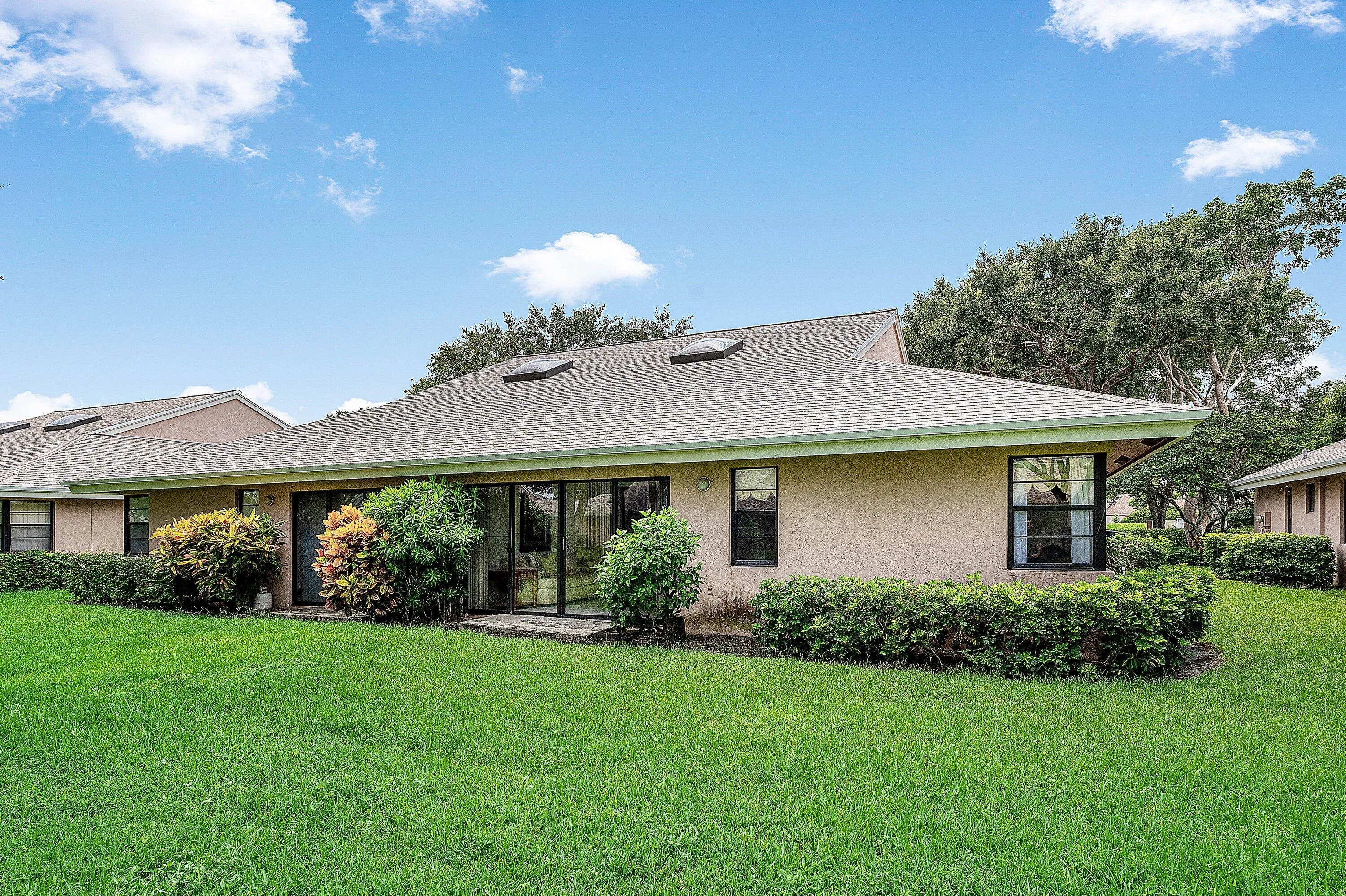 029-8271SunLakeDrive-BocaRaton-FL-33496-