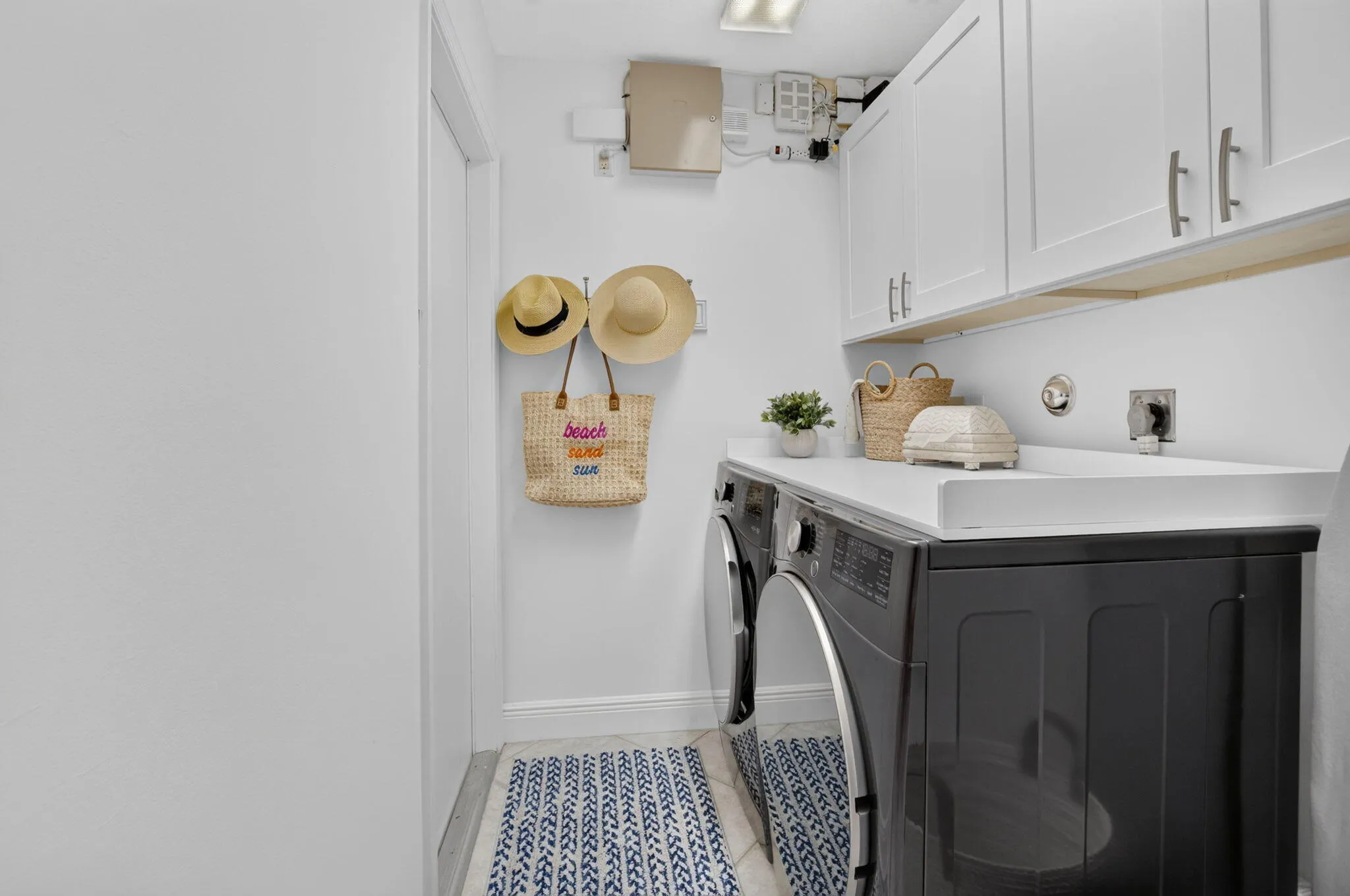 Front loading washer & dryer