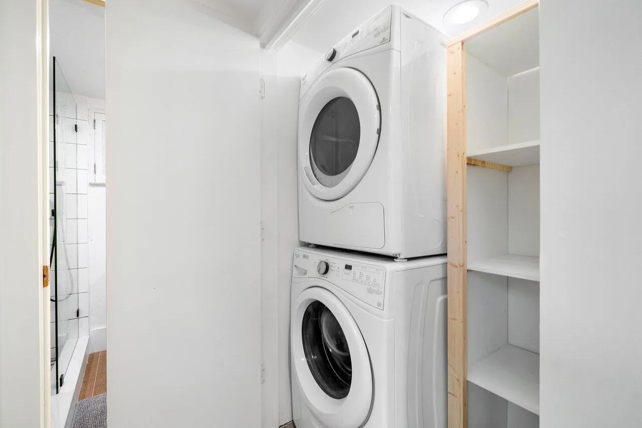Washer & dryer