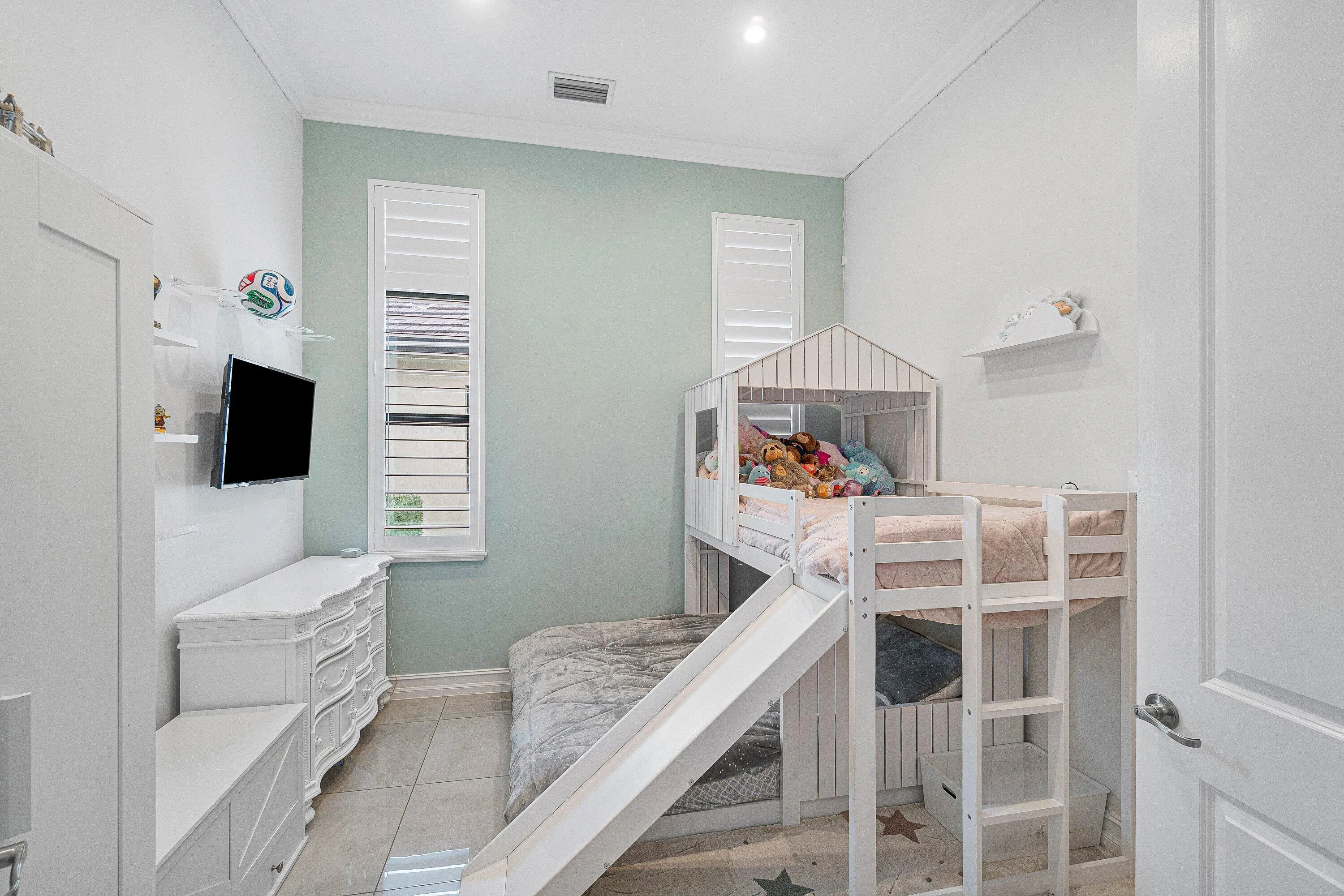025-8331GrandPrixLane-BoyntonBeach-FL-33