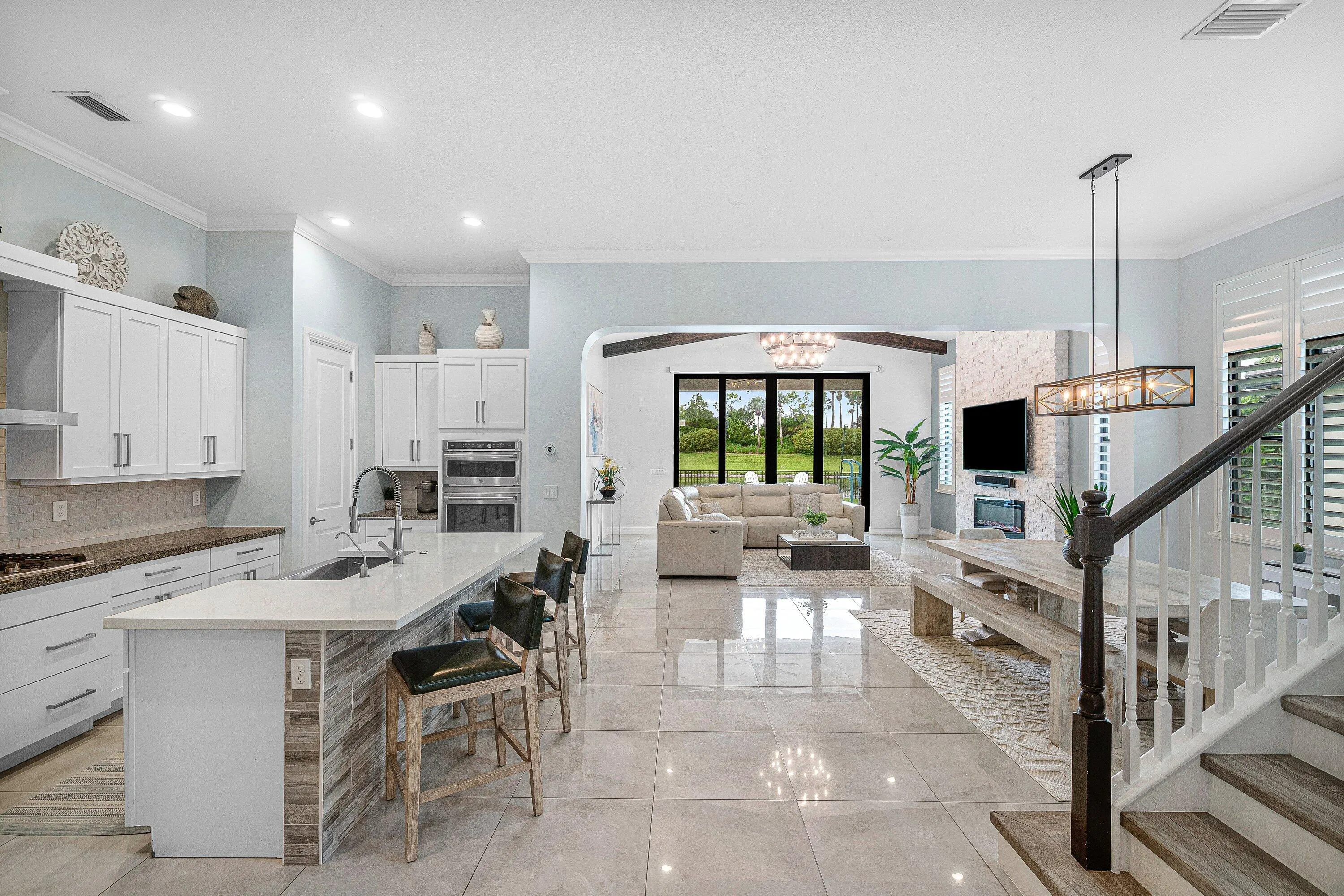 007-8331GrandPrixLane-BoyntonBeach-FL-33