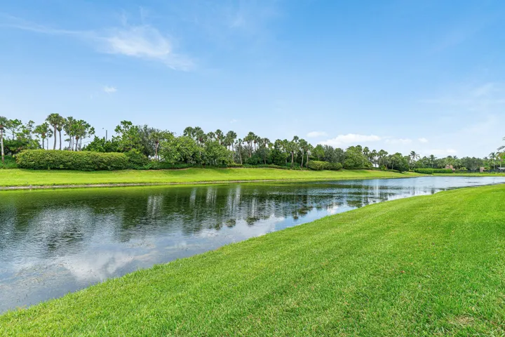 055-8331GrandPrixLane-BoyntonBeach-FL-33