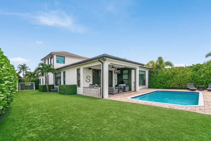 052-8331GrandPrixLane-BoyntonBeach-FL-33
