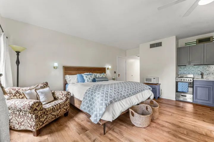 Queen Size bed