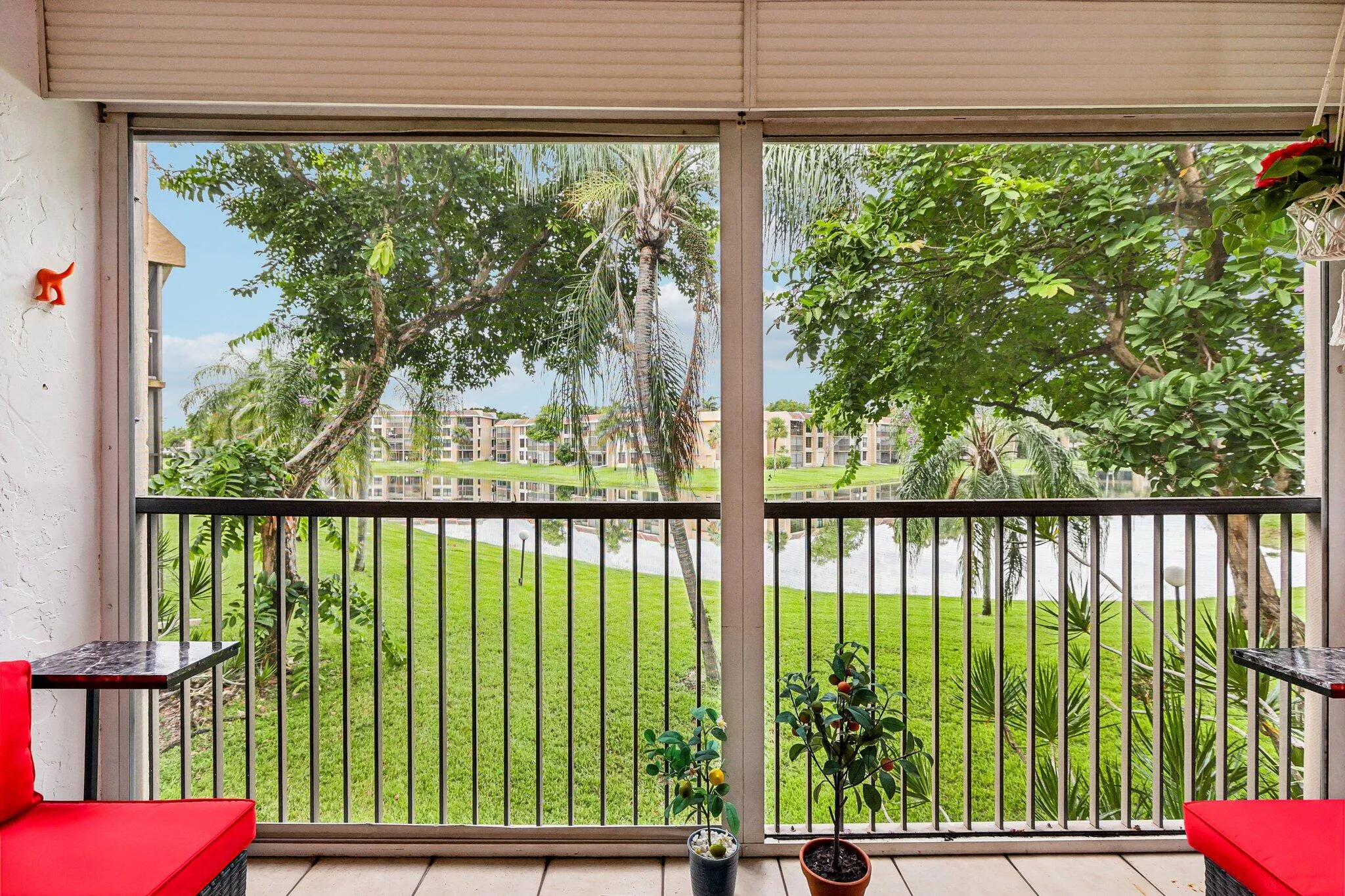 33-web-or-mls-Coral Lake Dr 206-S0608-03
