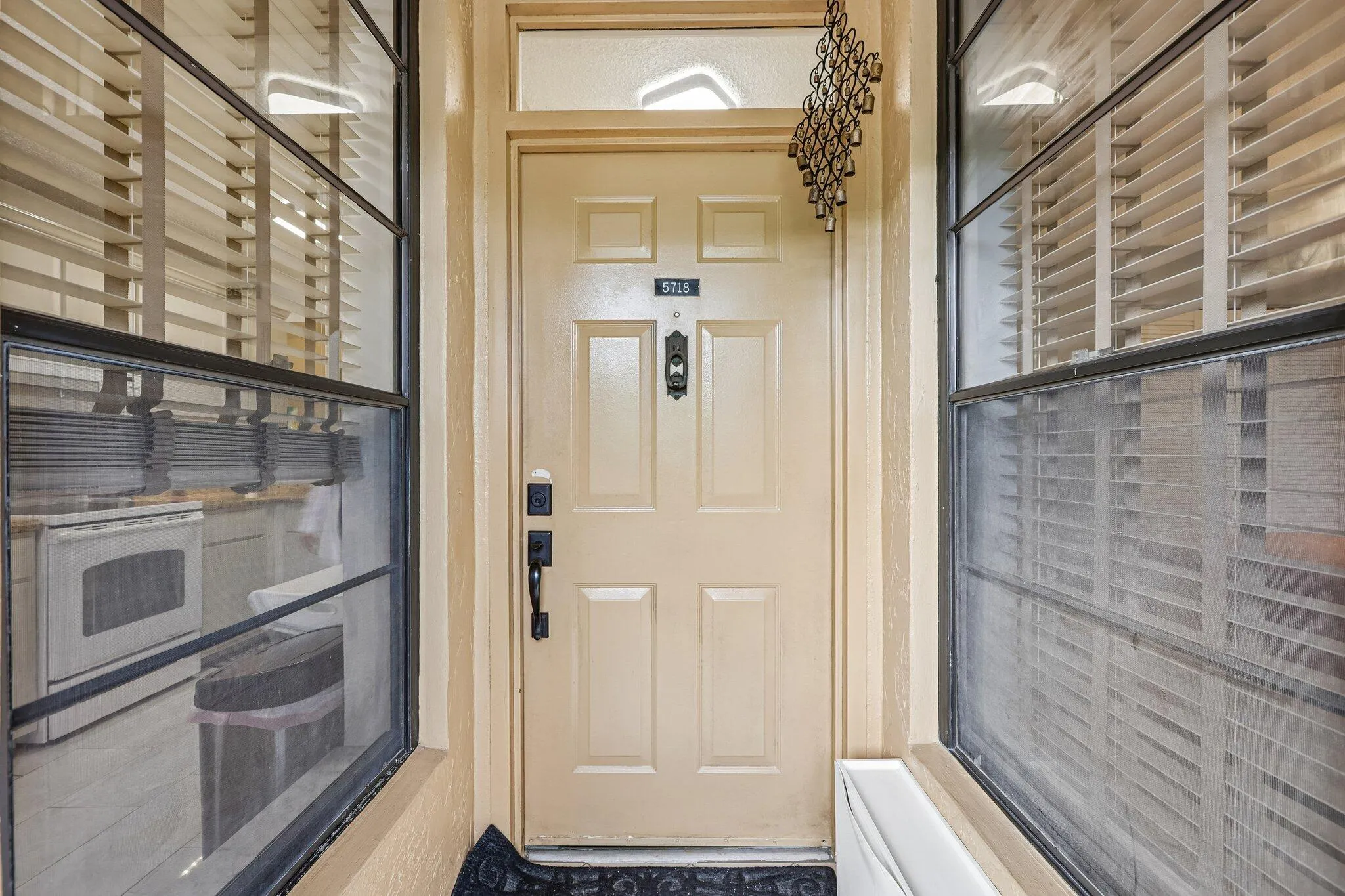 6-web-or-mls-Coral Lake Dr 206-S0608-006