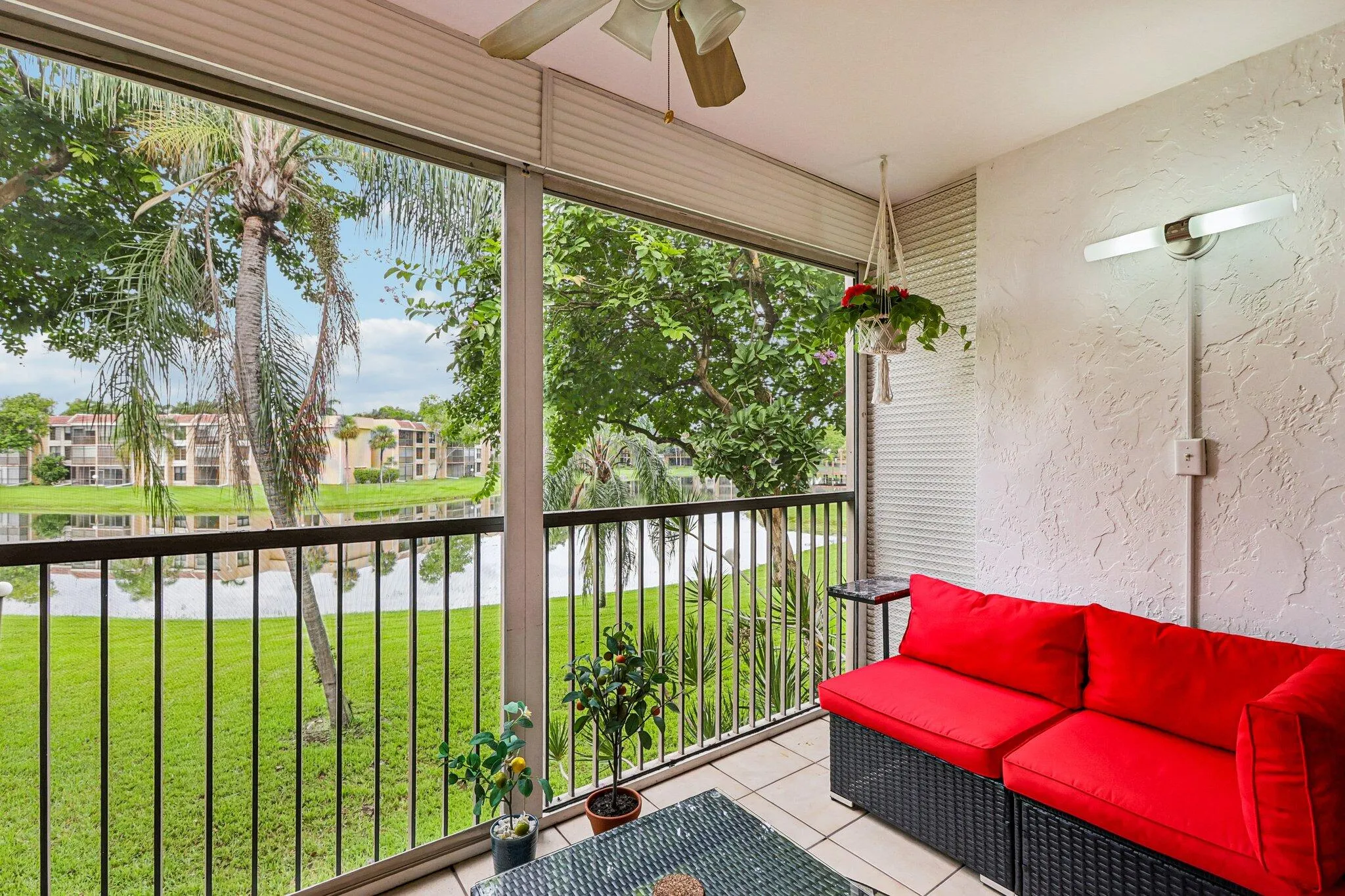 34-web-or-mls-Coral Lake Dr 206-S0608-03